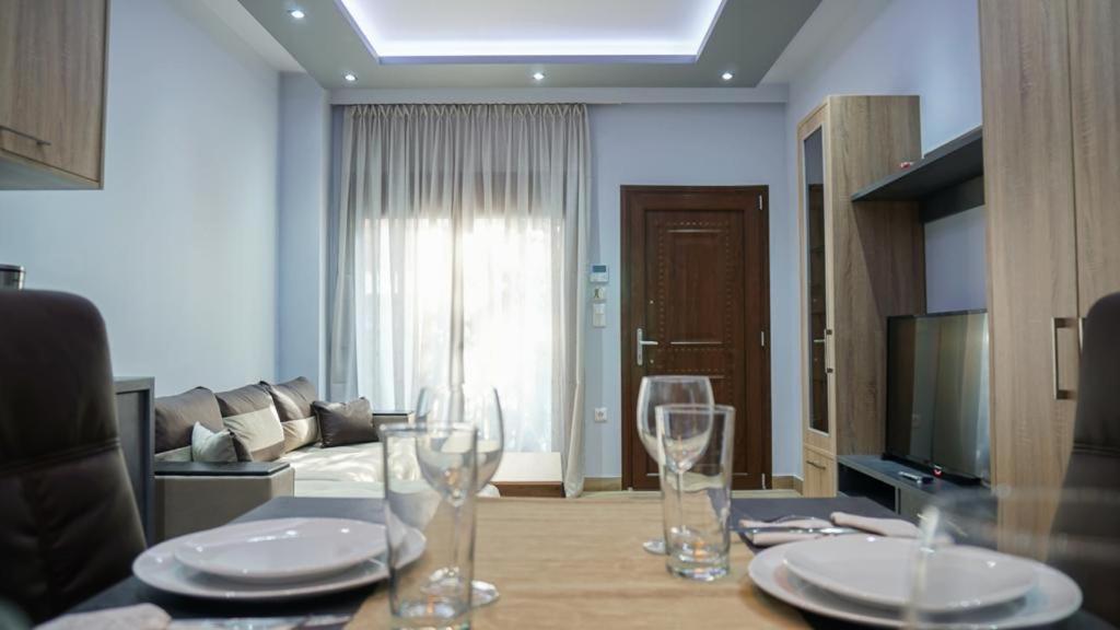 P & K Design Ltd Flats By Rentals Pro Services - Неа-Муданія Екстер'єр фото